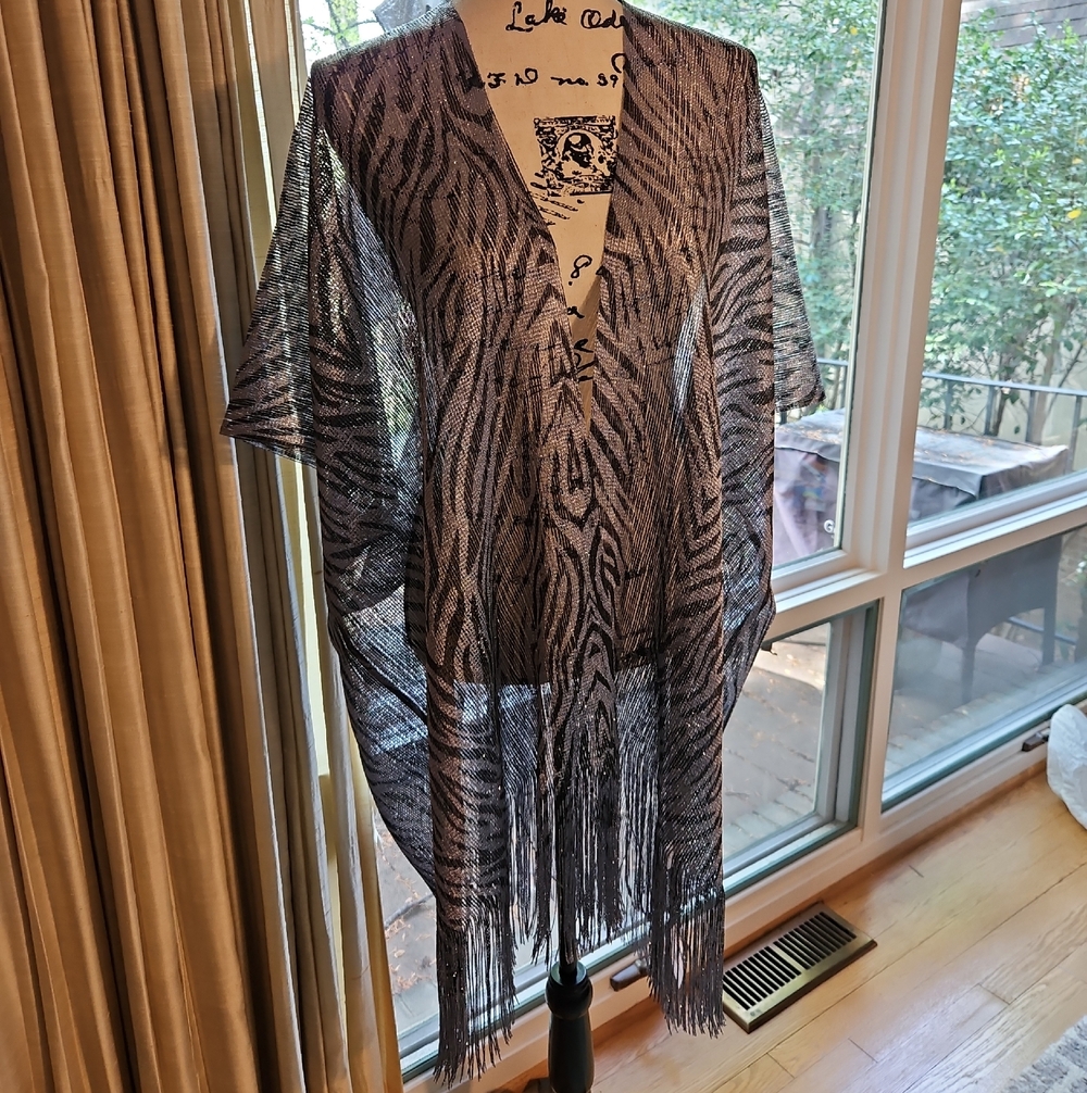 Sheer Zebra-Print Fringe Kimono Tunic - Black/Grey